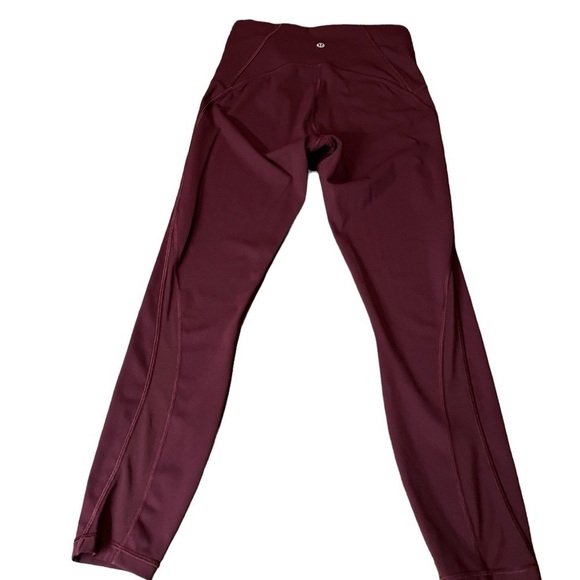 LULULEMON WOMENS PURPLE ATHLETIC CROP LEGGINGS SIZE 6 - Picture 2 of 10